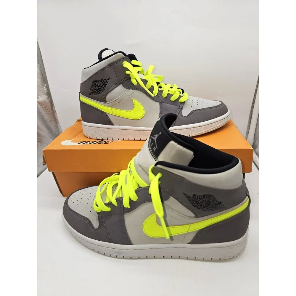 Air Jordan 1 Mid “Gunsmoke Volt” Grey Neon Yellow 554724-072 Men’s US 9